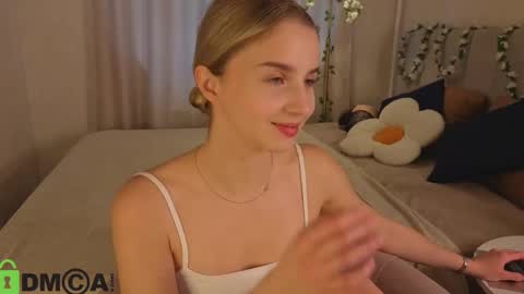 Snapshot of lina_reeds chatting on June 4, 2026, 1:11 am LINA online show from June 4, 2026, 1:11 am