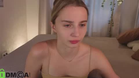 Snapshot of lina_reeds chatting on June 20, 2026, 12:25 am LINA online show from June 20, 2026, 12:25 am