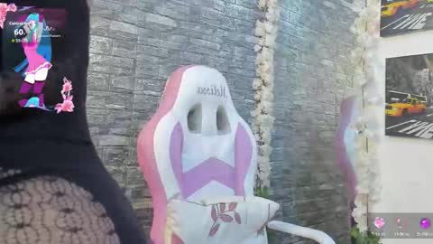 LINA SANCHEZ online show from February 7, 2026, 8:12 pm