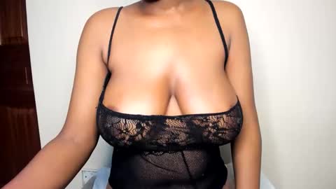 lina sexy58 online show from March 17, 2026, 3:55 am