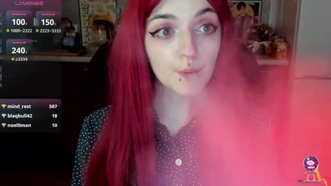 Lina 3  1715622743 online show from February 3, 2025, 12:36 pm