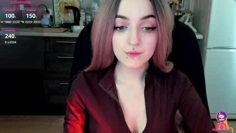 Lina 3  1715622743 online show from February 7, 2025, 8:11 am