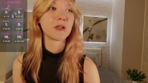 Lina online show from April 16, 2026, 10:01 pm