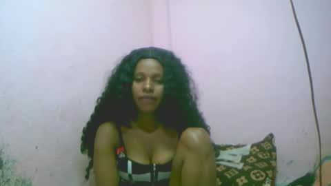 linah1123 online show from December 2, 2025, 10:42 am