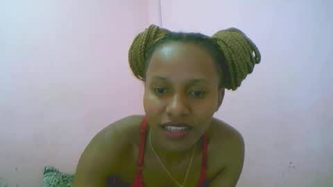 linah1123 online show from April 26, 2026, 11:41 am