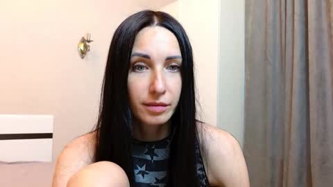Snapshot of linalivee chatting on June 6, 2026, 4:44 pm LinaLivee online show from June 6, 2026, 4:44 pm
