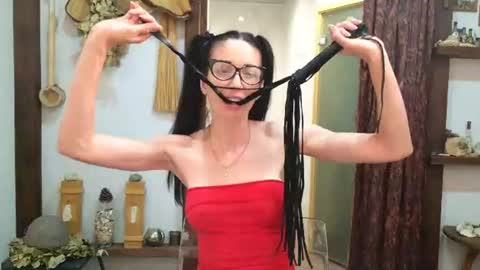 LinaLivee online show from July 31, 2026, 7:02 pm