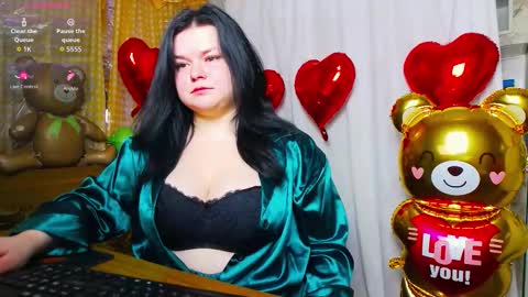 Lina online show from February 7, 2026, 6:50 am