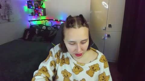 Lina online show from February 16, 2026, 9:55 pm