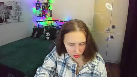 Lina online show from March 11, 2026, 10:38 pm