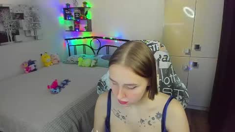 Lina online show from April 29, 2026, 12:16 am