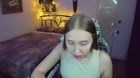 Lina online show from June 24, 2026, 9:36 pm