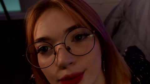 LinaVelle online show from April 28, 2026, 2:21 am
