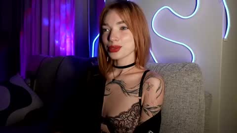 Snapshot of linavelle chatting on May 15, 2026, 7:43 pm LinaVelle online show from May 15, 2026, 7:43 pm