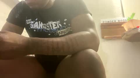 Snapshot of lincolnlongdick chatting on December 19, 2024, 2:57 pm Richie Rich online show from December 19, 2024, 2:57 pm