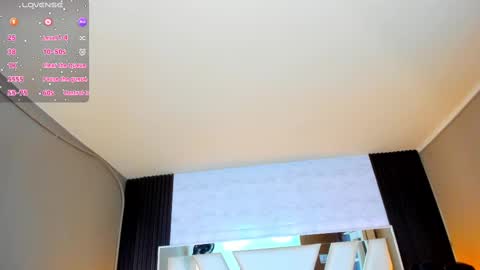  Linda  online show from October 4, 2025, 6:17 pm