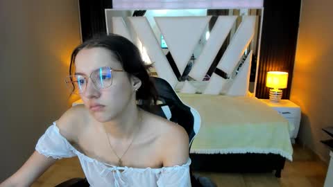  Linda  online show from January 10, 2026, 6:31 pm