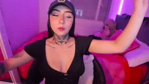 Snapshot of linda_milleer_ chatting on September 14, 2025, 2:11 am Lindaa maria online show from September 14, 2025, 2:11 am