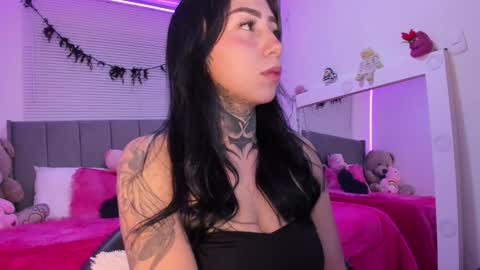 Snapshot of linda_milleer_ chatting on September 16, 2025, 1:50 am Lindaa maria online show from September 16, 2025, 1:50 am