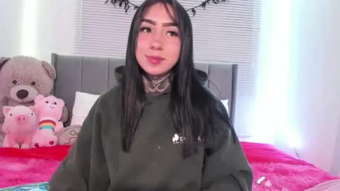 Snapshot of linda_milleer_ chatting on September 18, 2025, 10:45 pm Lindaa maria online show from September 18, 2025, 10:45 pm