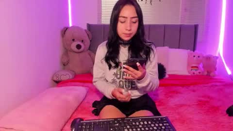 Snapshot of linda_milleer_ chatting on September 28, 2025, 9:53 pm Lindaa maria online show from September 28, 2025, 9:53 pm