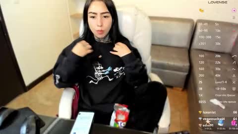 Snapshot of linda_milleer_ chatting on October 11, 2025, 9:08 am Lindaa maria online show from October 11, 2025, 9:08 am