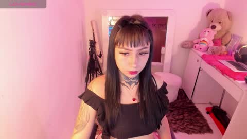 Snapshot of linda_milleer_ chatting on November 9, 2025, 3:16 am Lindaa maria online show from November 9, 2025, 3:16 am