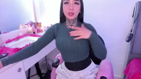 Snapshot of linda_milleer_ chatting on December 4, 2025, 1:48 am Lindaa maria online show from December 4, 2025, 1:48 am