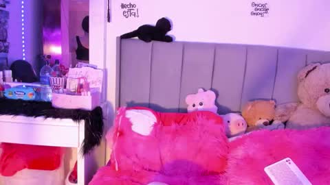 Snapshot of linda_milleer_ chatting on January 7, 2026, 10:34 pm Lindaa maria online show from January 7, 2026, 10:34 pm