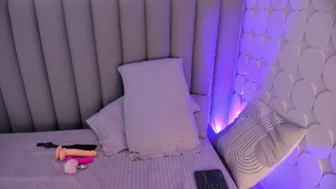 Linda  online show from July 13, 2026, 11:35 am