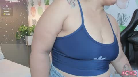 Snapshot of linda_rios_ chatting on July 16, 2026, 9:10 pm L I N D A online show from July 16, 2026, 9:10 pm