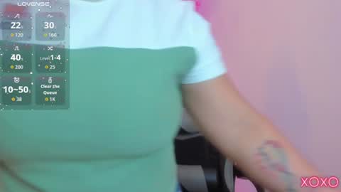 Snapshot of linda_rios_ chatting on July 18, 2026, 8:12 pm L I N D A online show from July 18, 2026, 8:12 pm