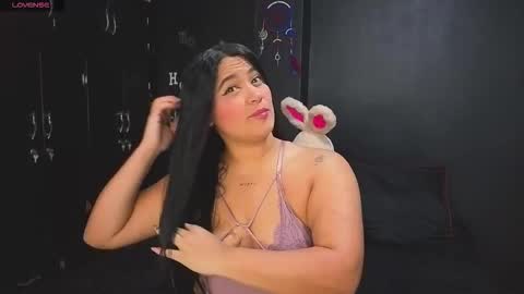 Snapshot of linda_rose28 chatting on November 28, 2025, 10:23 pm linda_rose28 online show from November 28, 2025, 10:23 pm