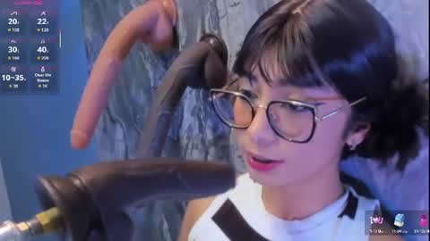 Snapshot of linda_sofi__ chatting on July 21, 2026, 10:45 pm linda_sofi__ online show from July 21, 2026, 10:45 pm
