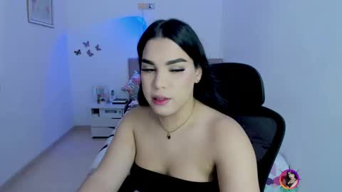   online show from October 27, 2025, 5:50 pm