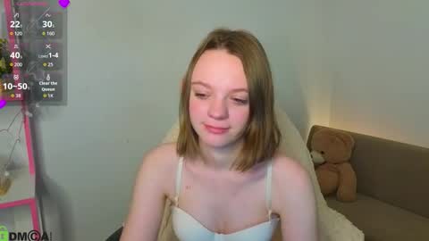 My real name is Olivia online show from February 15, 2026, 1:13 am