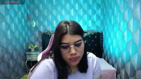 Snapshot of lindabreexlove chatting on December 29, 2024, 6:35 am online show from December 29, 2024, 6:35 am