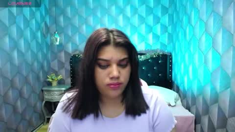 Snapshot of lindabreexlove chatting on December 29, 2024, 9:39 am online show from December 29, 2024, 9:39 am