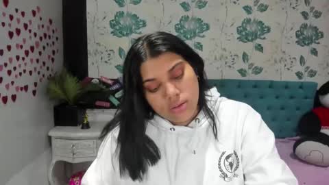 Snapshot of lindabreexlove chatting on February 21, 2025, 2:59 pm online show from February 21, 2025, 2:59 pm