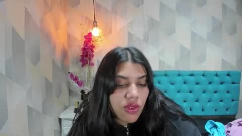 Snapshot of lindabreexlove chatting on February 28, 2026, 10:22 pm online show from February 28, 2026, 10:22 pm