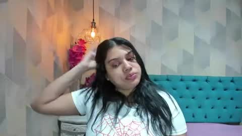 Snapshot of lindabreexlove chatting on July 13, 2026, 2:09 pm online show from July 13, 2026, 2:09 pm