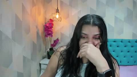 Snapshot of lindabreexlove chatting on July 14, 2026, 3:40 pm online show from July 14, 2026, 3:40 pm