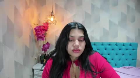 Snapshot of lindabreexlove chatting on July 16, 2026, 2:56 pm online show from July 16, 2026, 2:56 pm