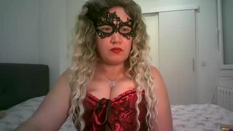 Snapshot of lindaxsmile chatting on March 7, 2025, 12:26 am LindaXSmile online show from March 7, 2025, 12:26 am