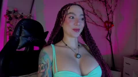 Lindsay    online show from April 28, 2026, 2:49 am