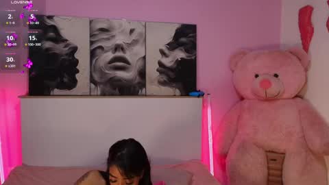 Snapshot of lindseycoxx chatting on May 23, 2026, 10:08 am Lin online show from May 23, 2026, 10:08 am