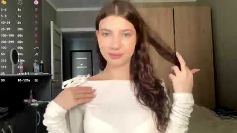 Linda online show from April 22, 2026, 12:07 pm