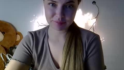 Anna online show from March 23, 2026, 6:01 pm