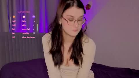 Snapshot of linna4cute chatting on November 11, 2025, 6:13 am Welcome honey Im Linna 3 online show from November 11, 2025, 6:13 am