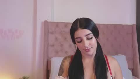 Luciana online show from February 11, 2026, 8:58 pm